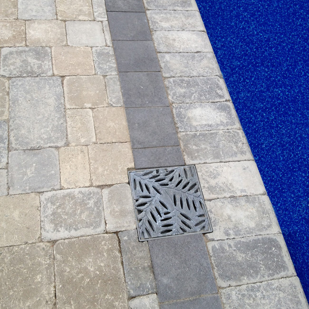 Locust Cast Iron Square Gully Cover 295mm Heel Proof (12 Inch)