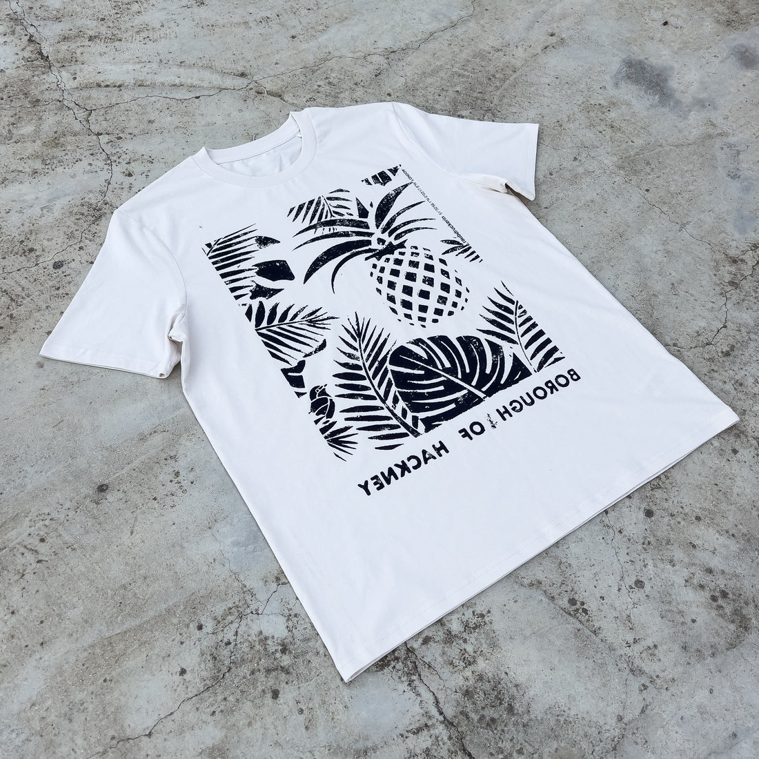 London Hackney Manhole Print T-Shirt