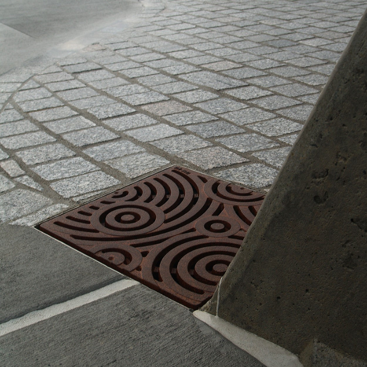 Oblio Cast Iron Square Gully Cover 297mm Heel Proof (12 Inch)