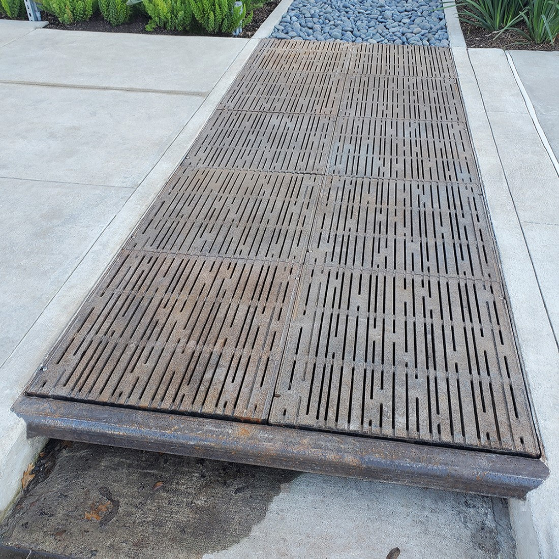 Rain Curb Inlet System Cast Ductile Iron SuDS Enhancement 610mm Heel Proof (24 Inch)