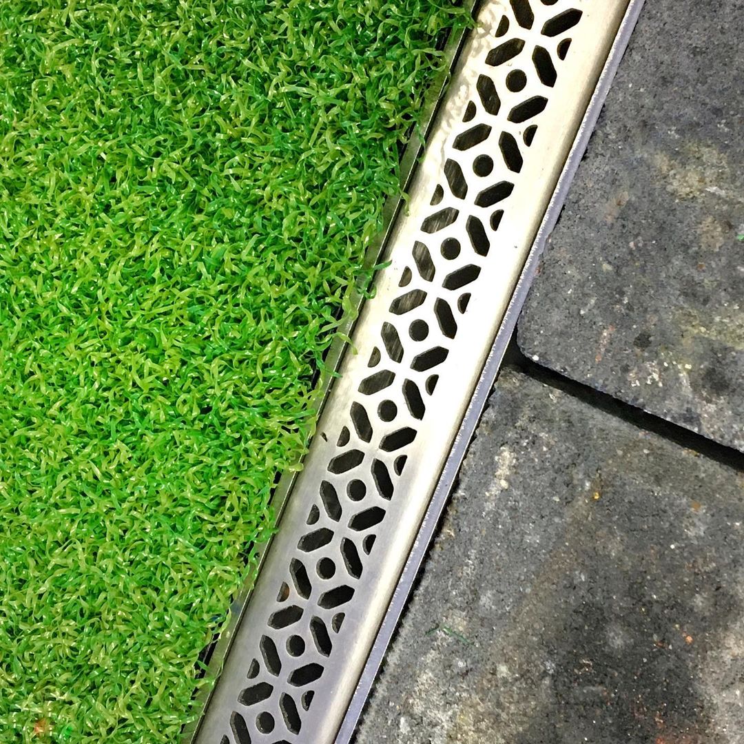 Aquaslot Wallflower Stainless Steel Slot Drain Grate 25 x 1000mm (1 Inch)