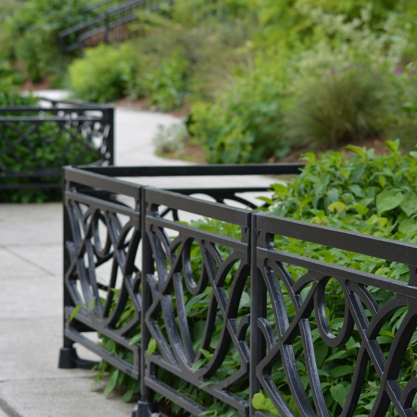 Belle Cast Ductile Iron Planter Fence 457mm (18 Inch)