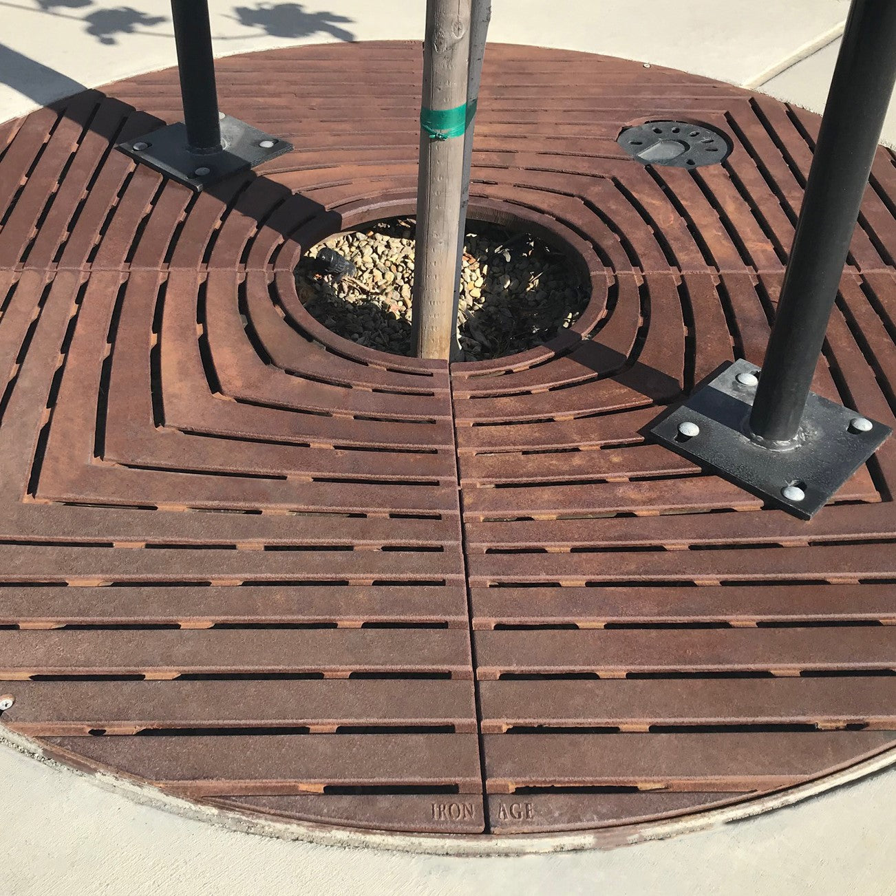 Divisadero Cast Iron Round Tree Grate 1519mm (60 Inch)