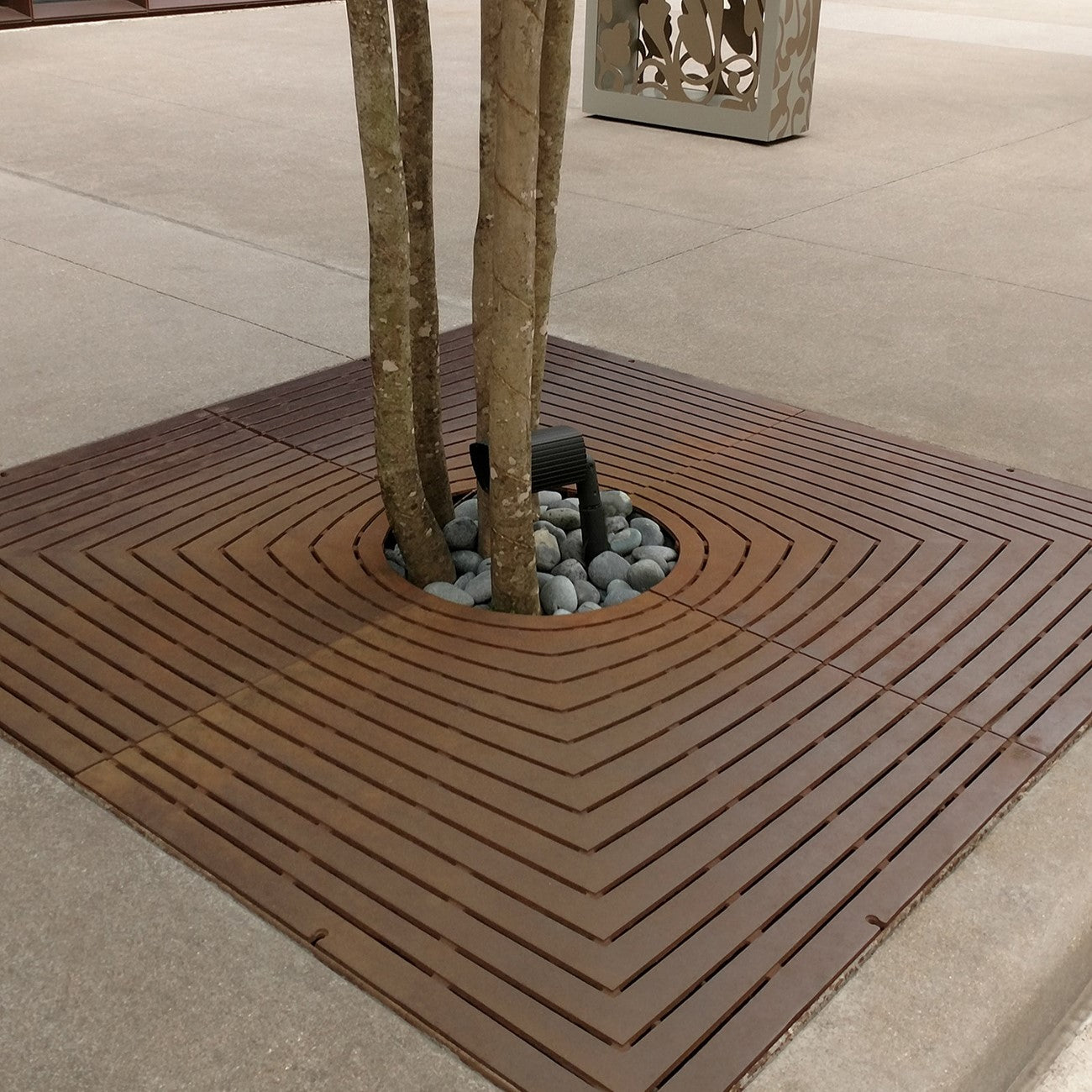 Divisadero Cast Iron Square Tree Grate 1826mm Heel Proof (72 Inch)