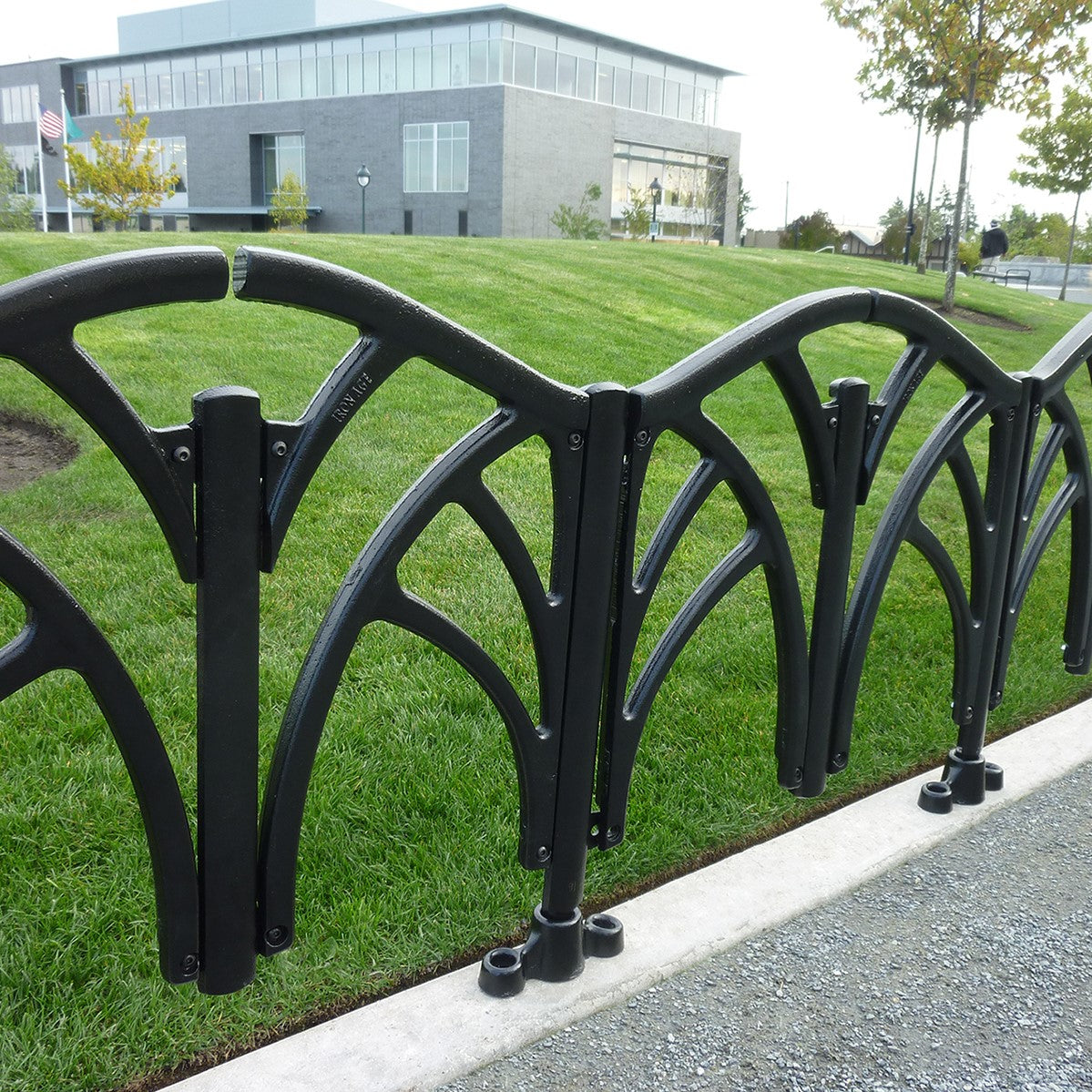 Fountain Cast Iron Planter Fence 508mm (20 Inch)