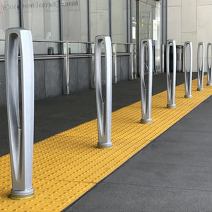Needle Cast Aluminium Bollard 864 x 124mm (34 Inch)