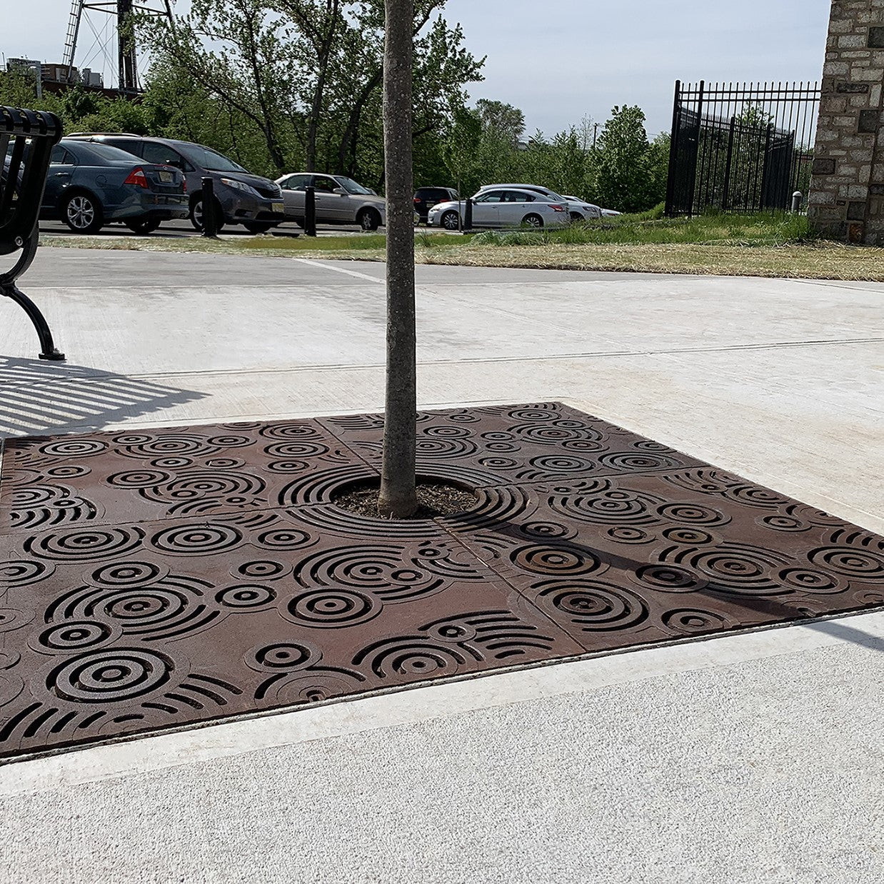 Oblio Cast Iron Tree Grate 1521 x 1498mm Heel Proof (60 x 59 Inch)