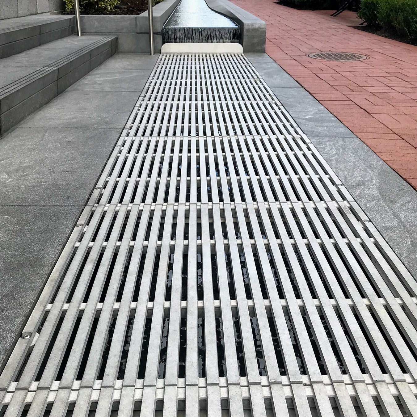 Que Cast Iron Channel Drain Grate 838 x 762mm (33 x 30 Inch)